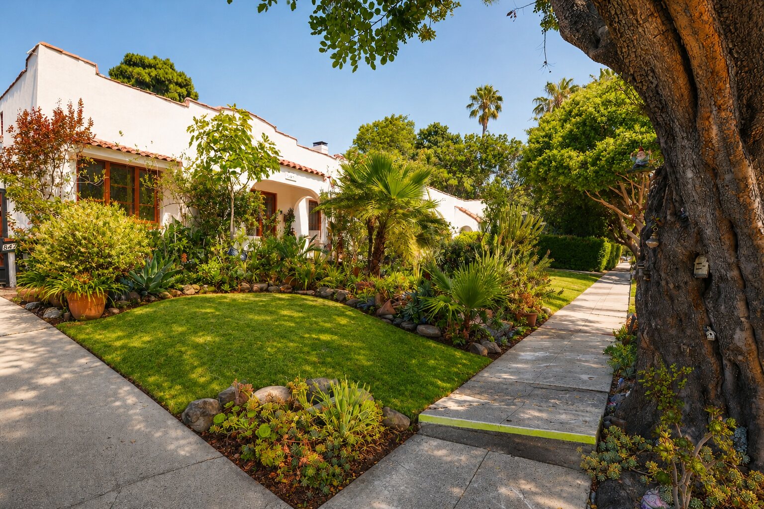 847 N Sierra Bonita — front residence and garden